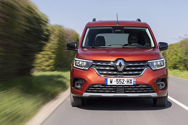 Nouveau RENAULT Kangoo : le combispace élégant et spacieux